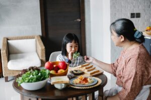 9 Ways to Get Your Kids to Start Eating Healthy 